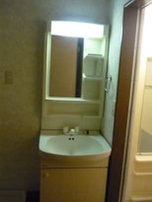 洗面 フロイデ二番館