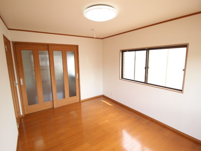 居室 第２トモビル