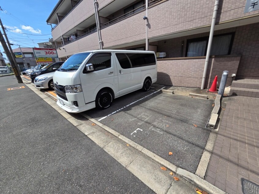 駐車場 エレガンス千里丘