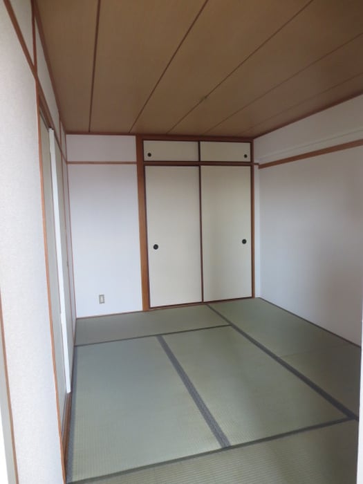 内観写真 コ―トドールタツミ