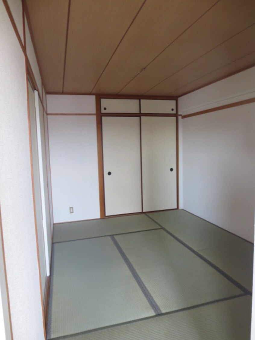 内観写真 コ―トドールタツミ