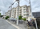 佐井寺ハイツの外観