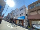 水川マンションの外観