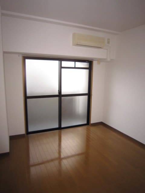 居室 デセンシア ISHIFUNE