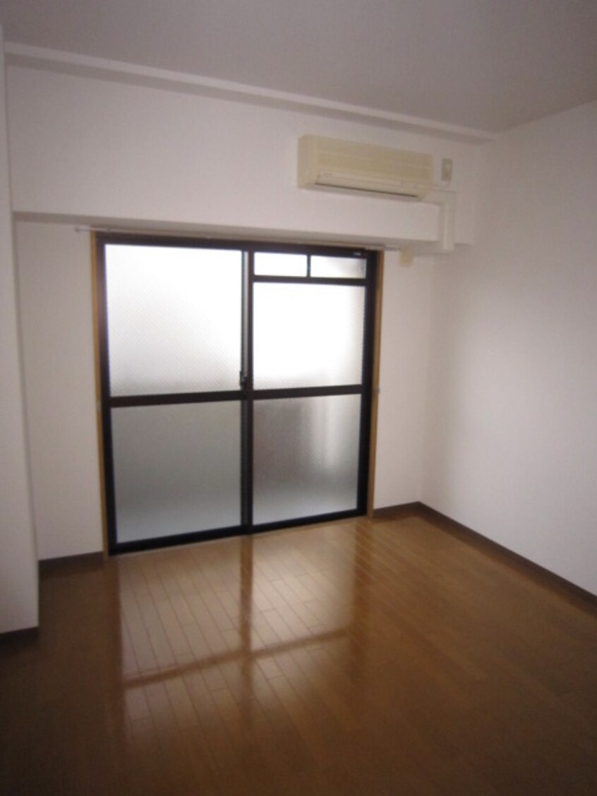 居室 デセンシア ISHIFUNE