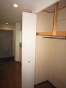 収納 デセンシア ISHIFUNE