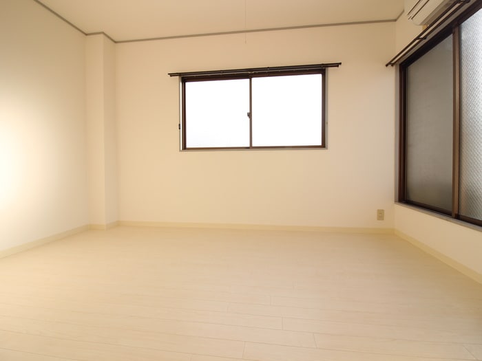 居室 ドミ－ル中本