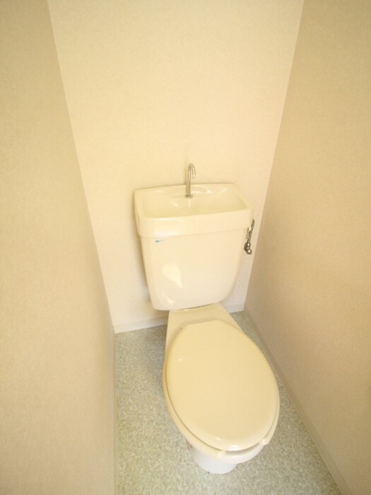 トイレ ドミ－ル中本