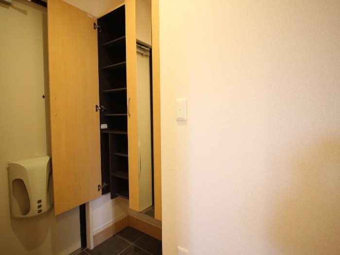 靴箱 エーデルハイム南端