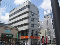 パレスサンコウ
