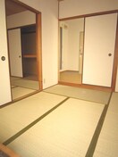 居室 ライラックマンション