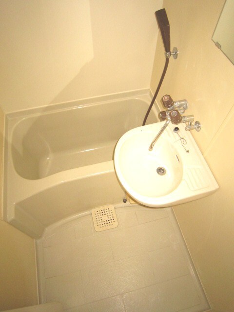 バス／シャワールーム等 ライラックマンション