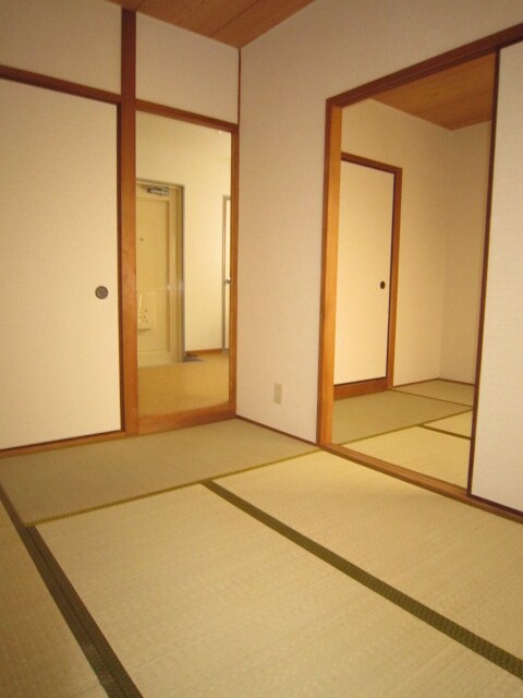 居室 ライラックマンション