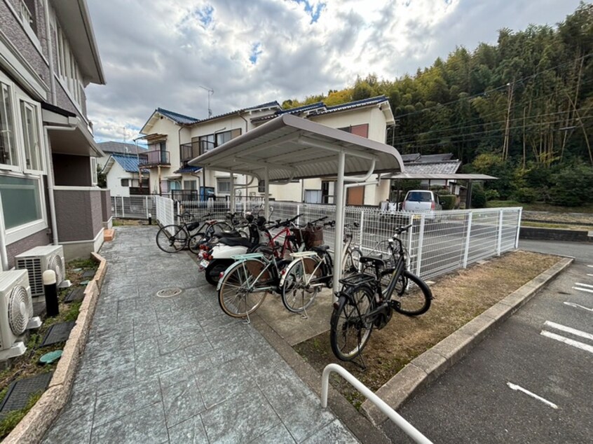 駐輪場 シェーネ　エレガンシア