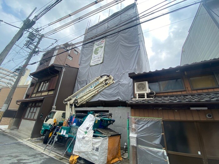 建築中 ｔｕｒｉｅｔ