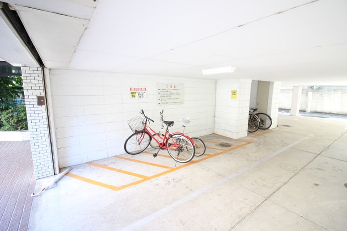駐輪場 仲ハイム箕輪