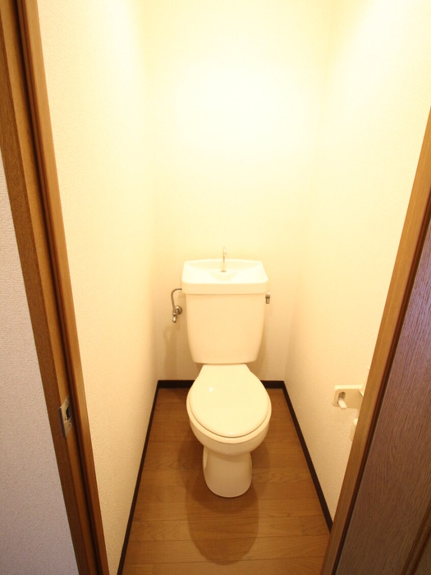 トイレ ＤＨ白鳥ビル