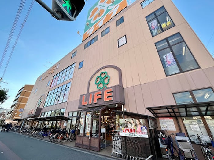 ライフ平野西脇店(スーパー)まで450m パサログランデ背戸口