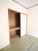 収納 シャルマン・コーポ荒牧