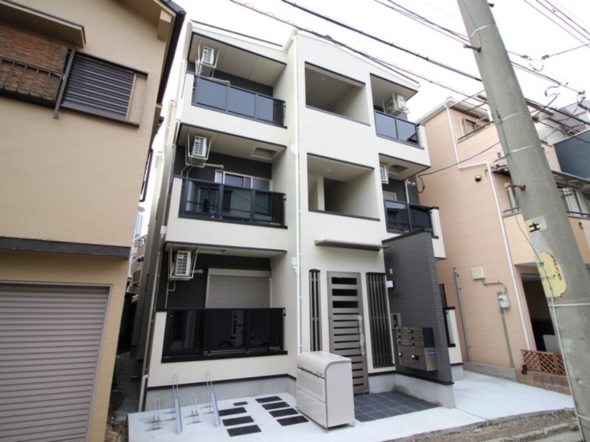 駐車場 Ｐｉｎｅ Ｆｌｏｕｒｉｓｈ