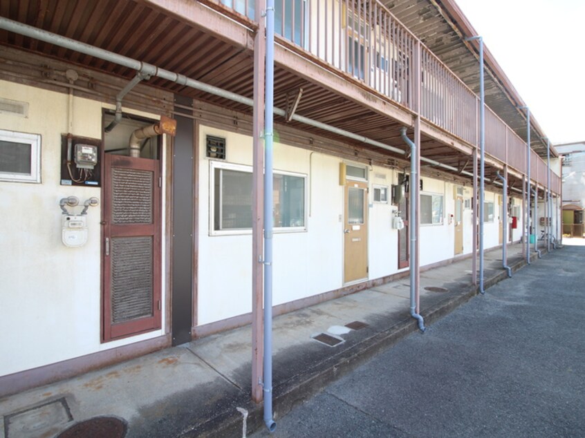 エントランス部分 松芭ハイツ