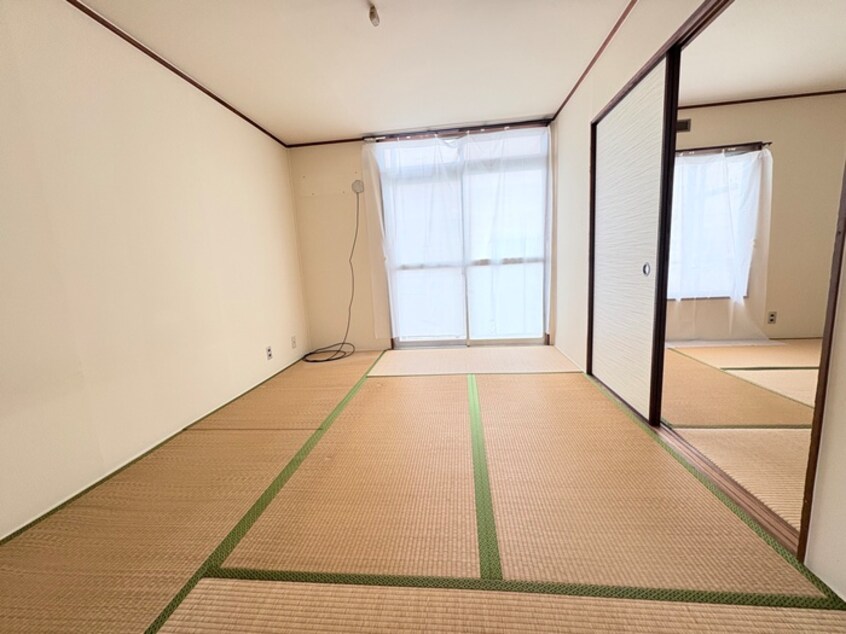 居室 松芭ハイツ