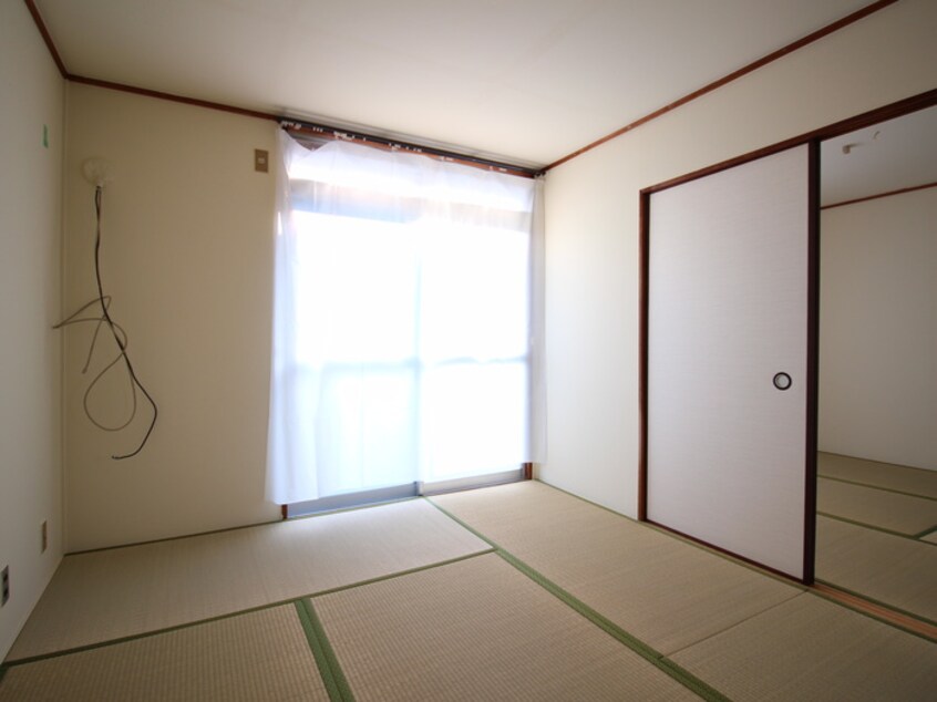 居室 松芭ハイツ