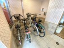 駐輪場 川辺ビル