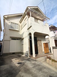 和泉市唐国町住宅