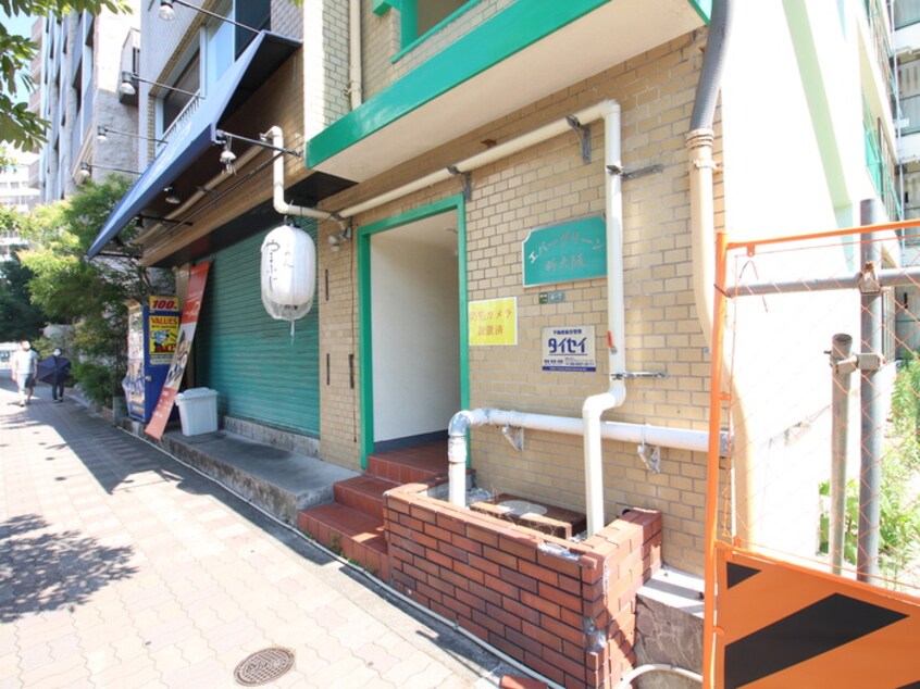 エントランス部分 エバ－グリ－ン新大阪