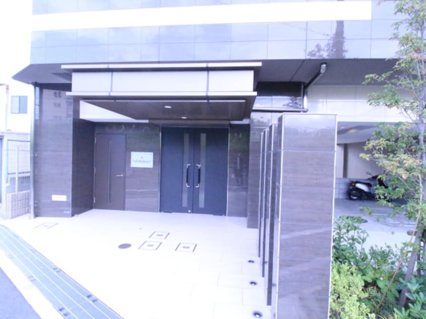 エントランス部分 スペーシア江坂広芝町