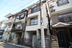 川西町1丁目貸家