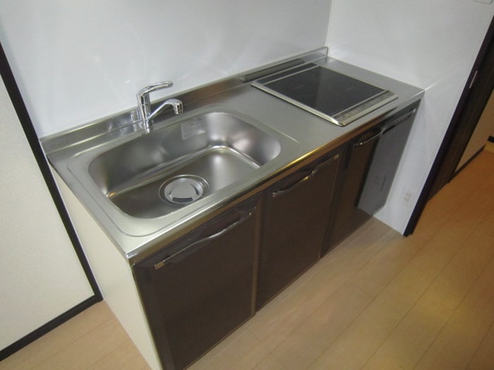 キッチン ﾌｼﾞﾊﾟﾚｽ ｽﾘｰﾊｰﾌﾞｽﾞ服部寿町