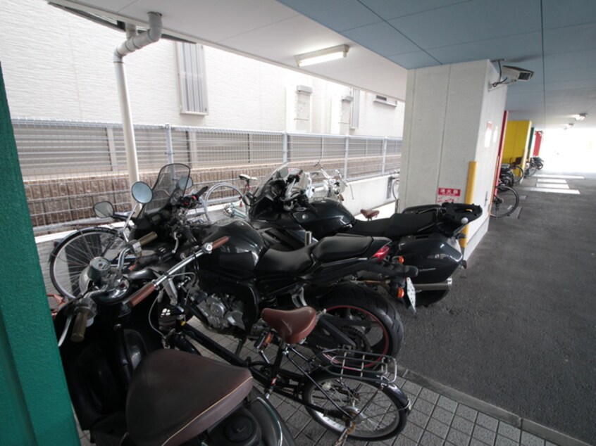 バイク置き場 グランメゾンＡ棟