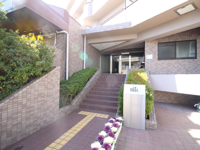 エントランス部分 ソレーユ総持寺