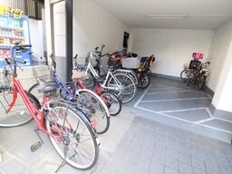 駐輪場