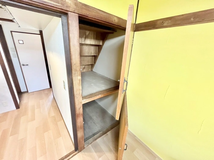 収納 西小路四丁目貸家