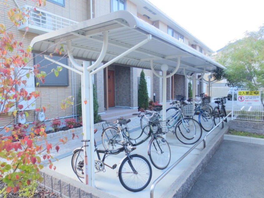 駐輪場 コ－ジ－コ－ト朝霧Ⅰ番館