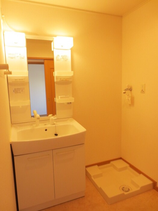 洗濯機置場 コ－ジ－コ－ト朝霧Ⅰ番館