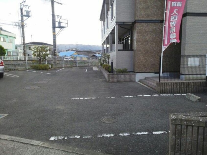 駐車場 サニ－ヴィラ