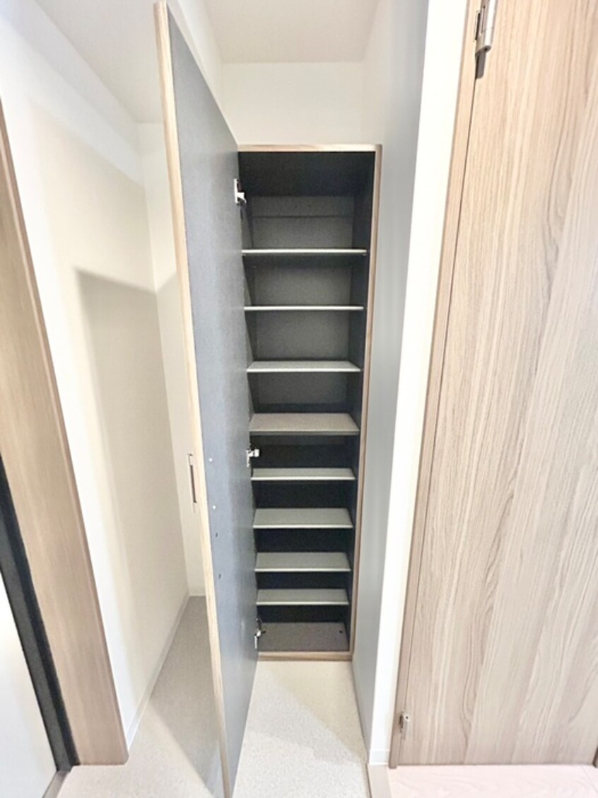 靴箱 Sophia　court鳳