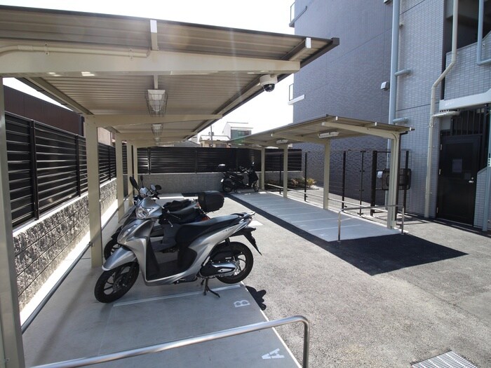 バイク置き場 ﾌﾟﾚｻﾝｽTHEKYOTO東福寺EAST(105)