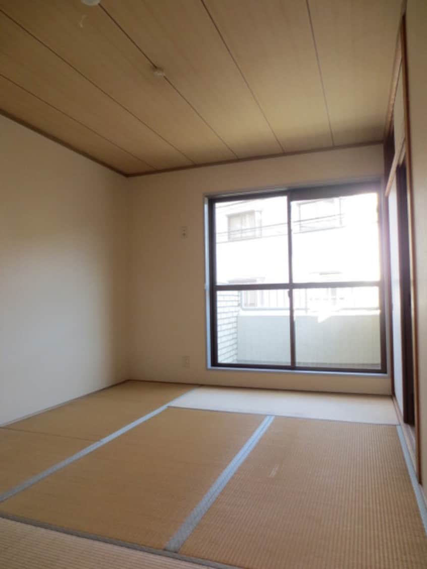 居室 マンション花園