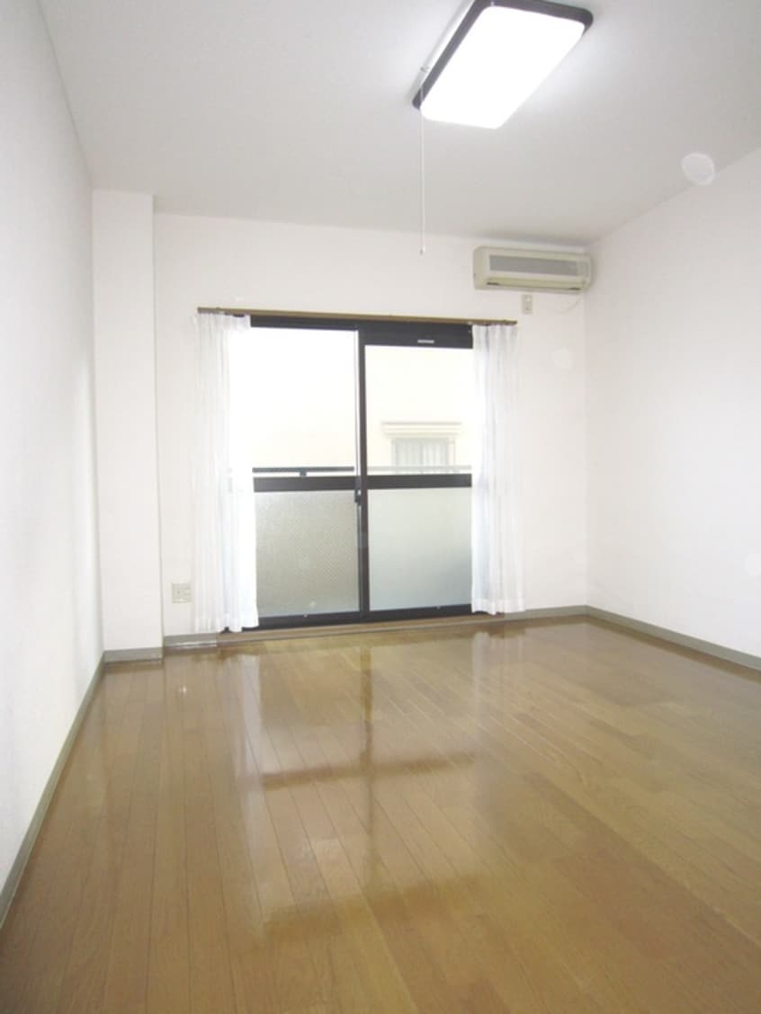 居室 エクセレント山田