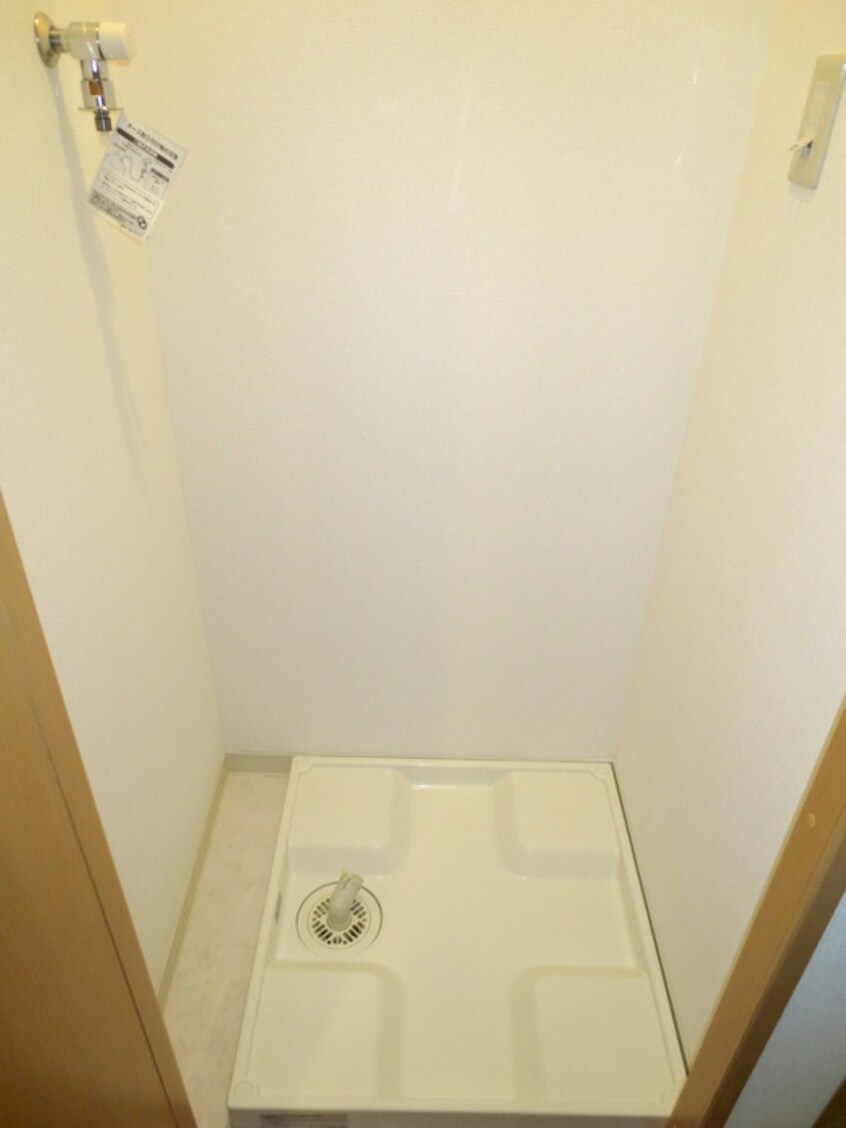 洗濯機置場 ア－デンタワ－靭公園