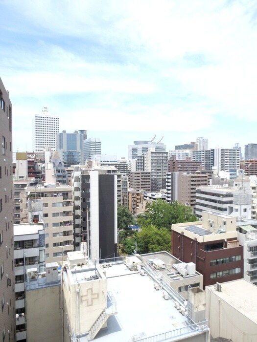 室内からの展望 ア－デンタワ－靭公園