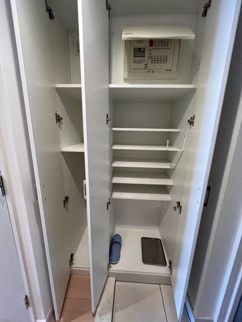 靴箱 アパートメンツ江坂