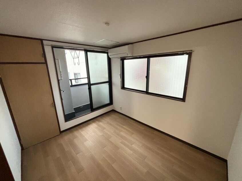 居室 ボンジュ－ル磯路