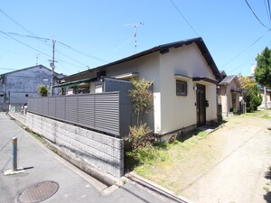 服部西町平屋