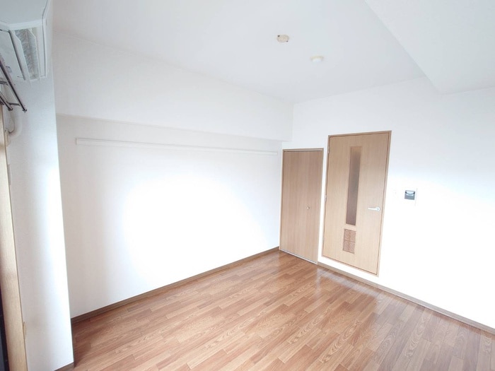 居室 フラット２１